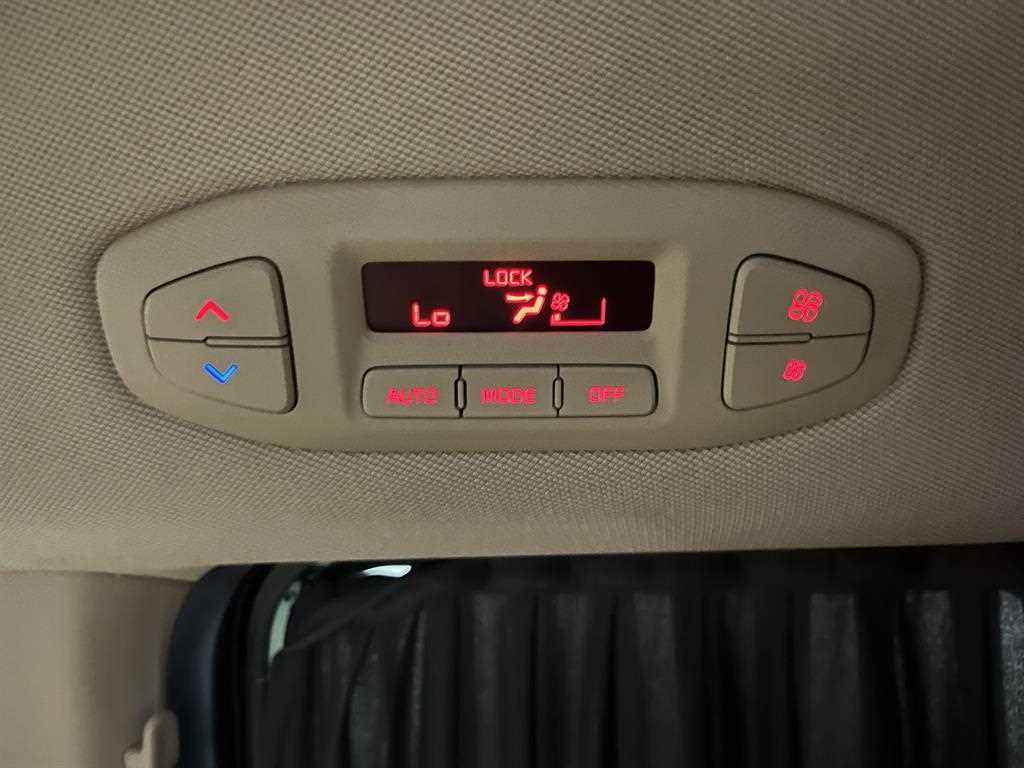 Kia Carnival — photo 17