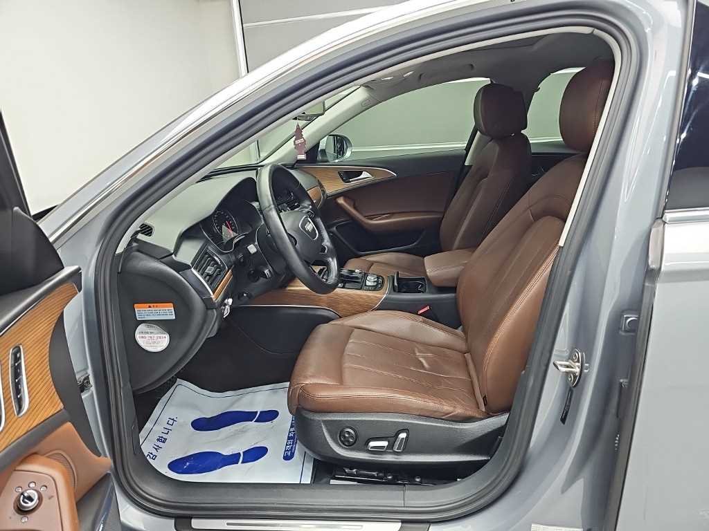 Audi A6 — photo 11