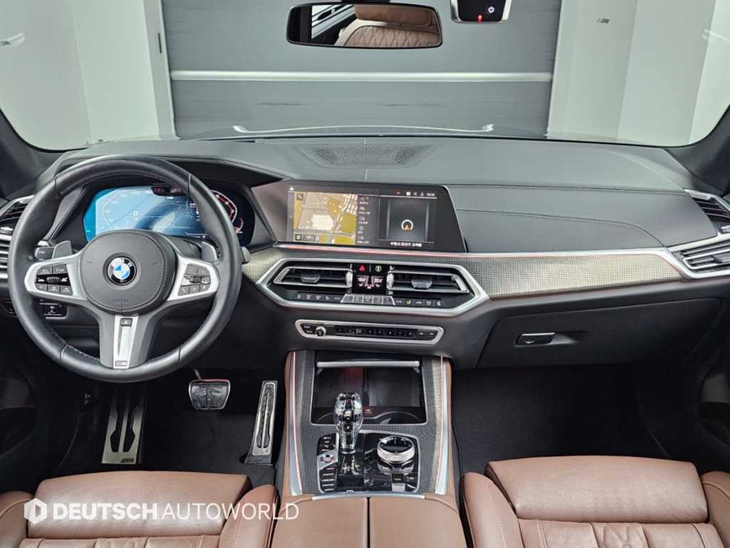BMW X5 — photo 07