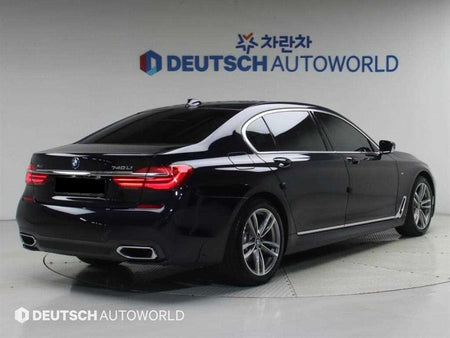 BMW 7-Series — photo 02