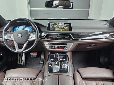 BMW 7-Series — photo 07