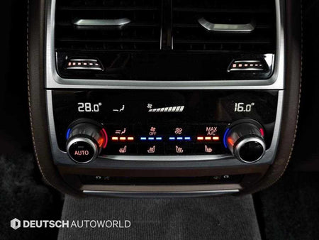 BMW 7-Series — photo 16