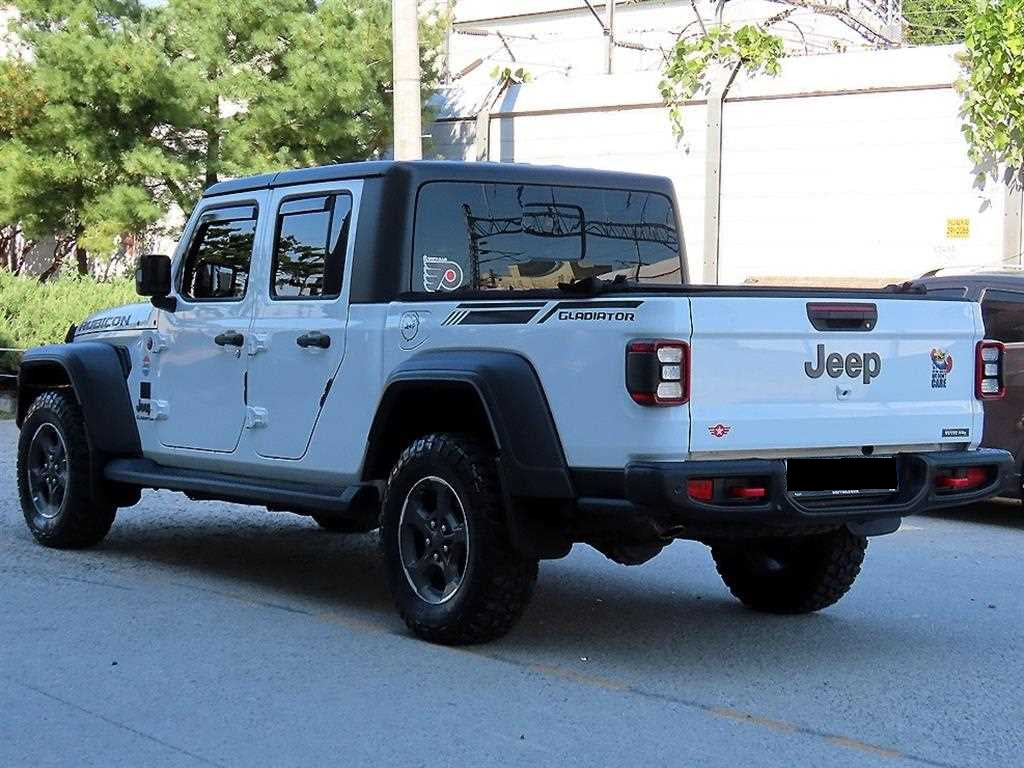 Jeep Gladiator — photo 03