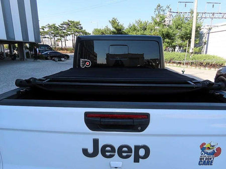 Jeep Gladiator — photo 18