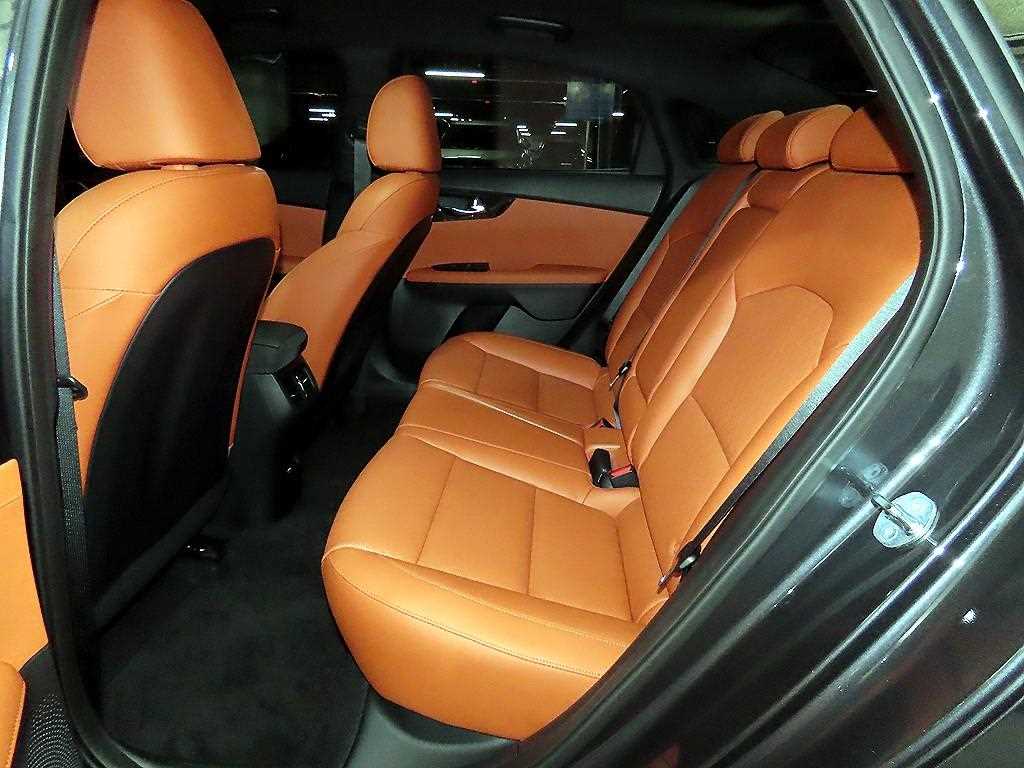 Kia K3 — photo 07