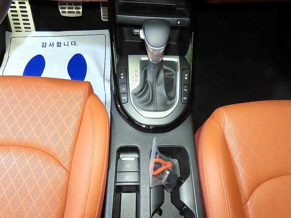 Kia K3 — photo 12