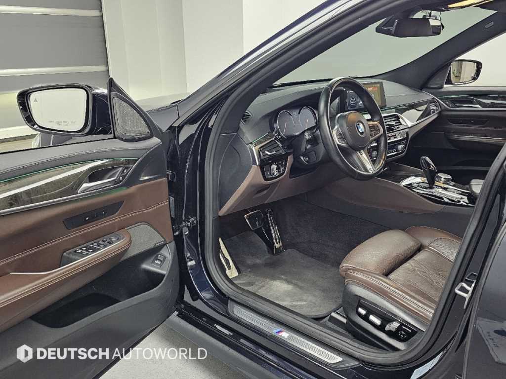 BMW Gran Turismo — photo 11