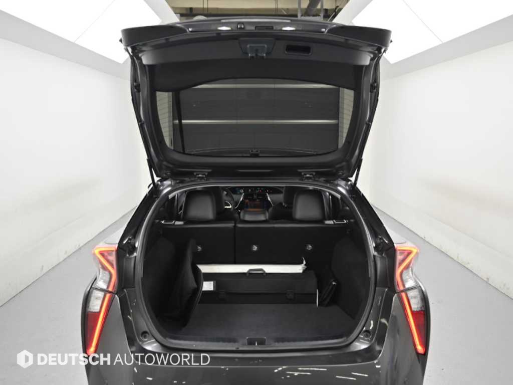 Toyota Prius — photo 19
