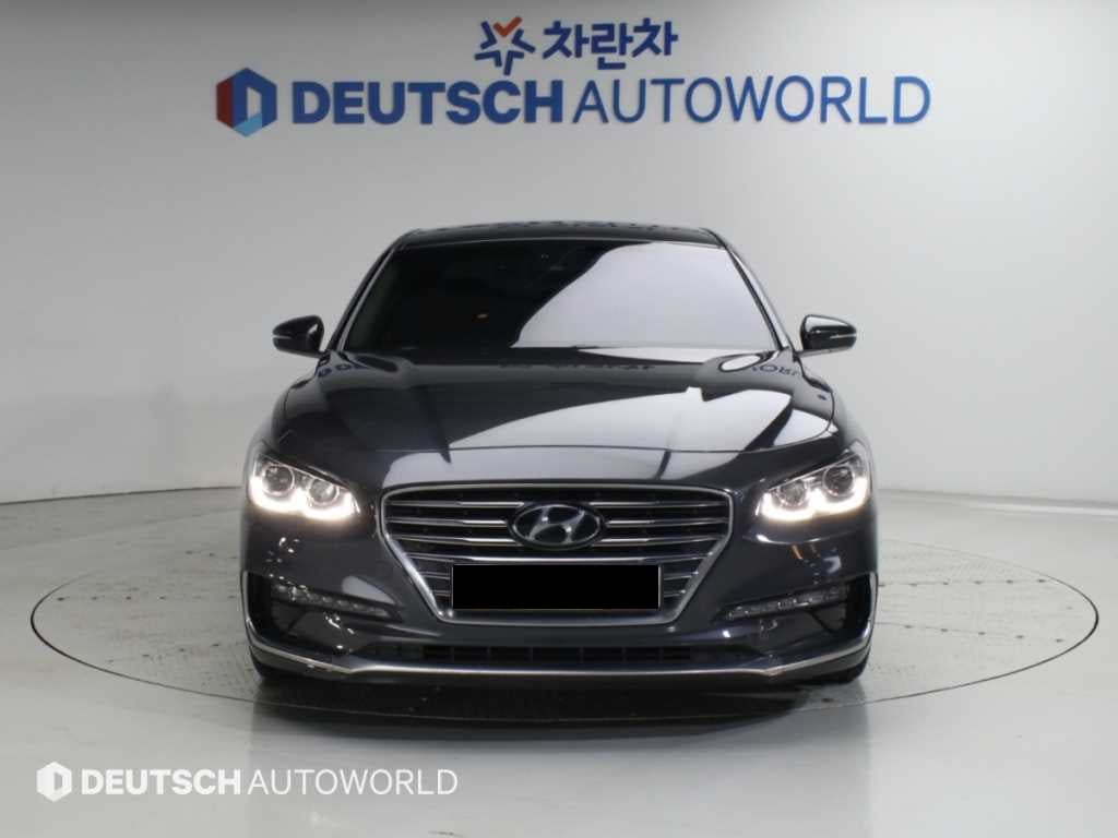 Hyundai Grandeur — photo 03