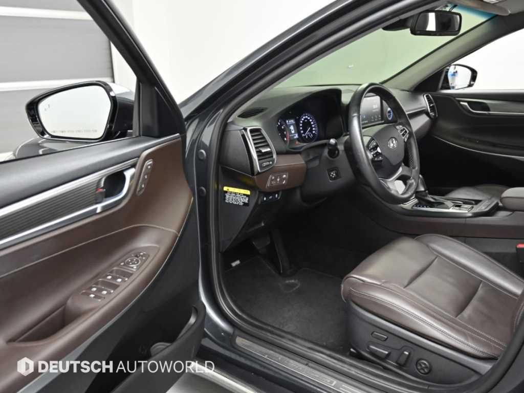 Hyundai Grandeur — photo 11