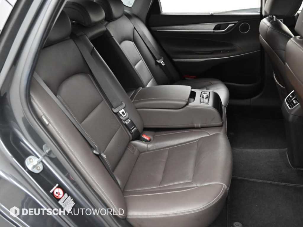 Hyundai Grandeur — photo 12