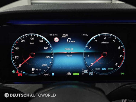 Mercedes-Benz E-Class — photo 08