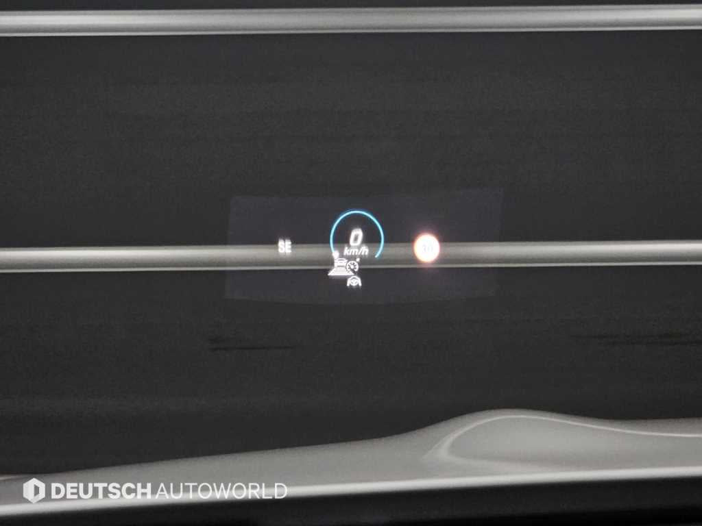 Mercedes-Benz E-Class — photo 17