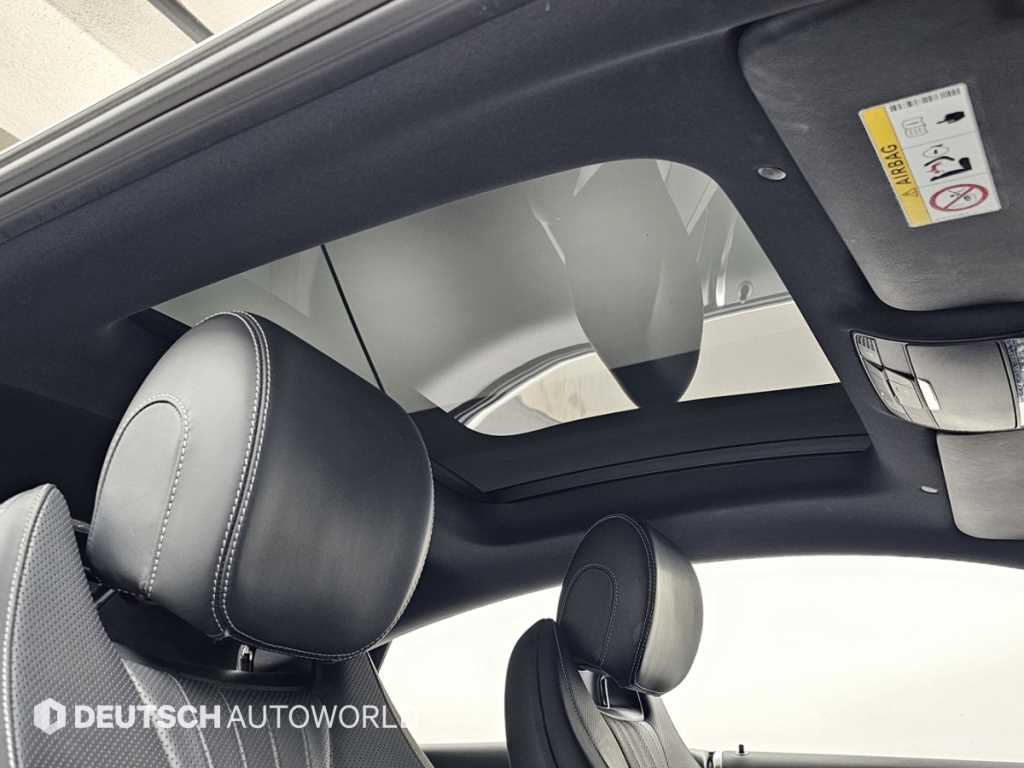 Mercedes-Benz E-Class — photo 18