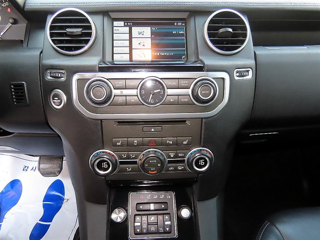 Land Rover Discovery — photo 12