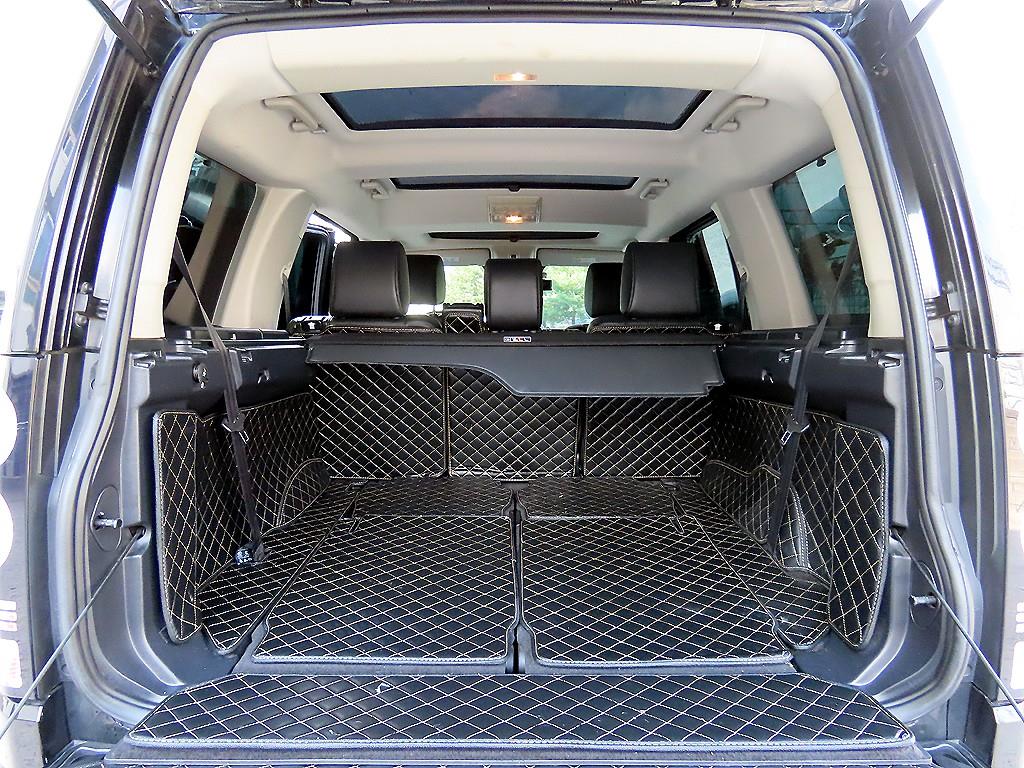 Land Rover Discovery — photo 18