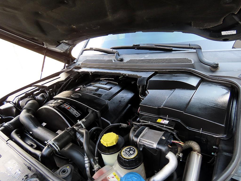 Land Rover Discovery — photo 19