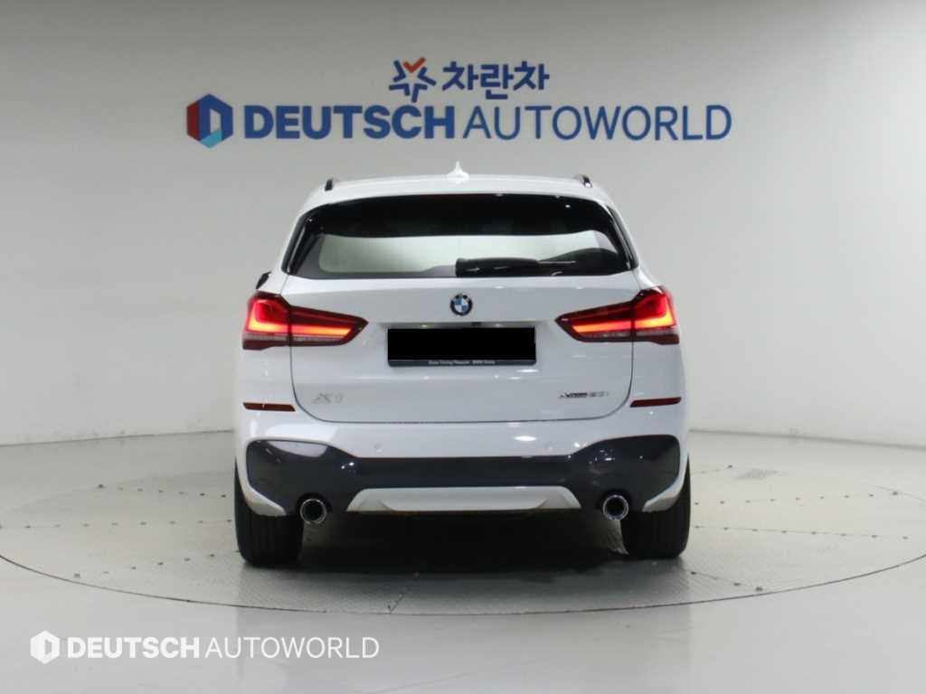 BMW X1 — photo 04