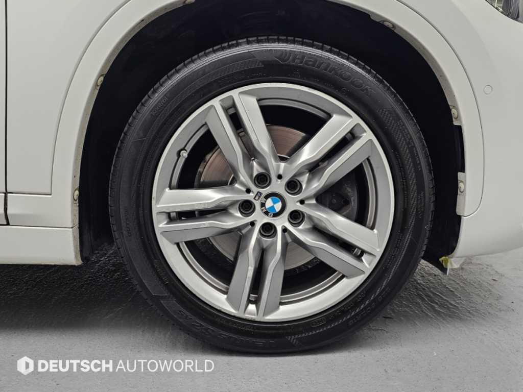 BMW X1 — photo 05