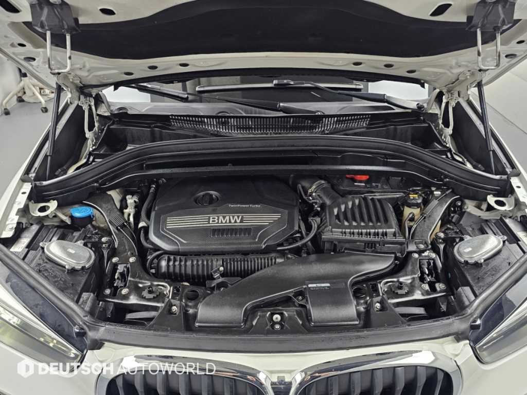 BMW X1 — photo 06