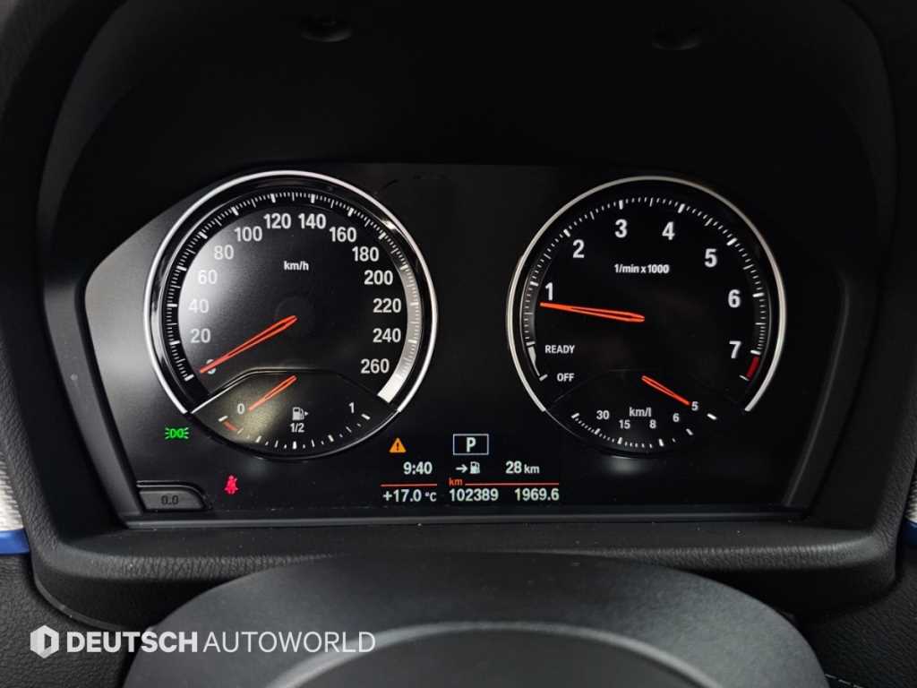 BMW X1 — photo 08