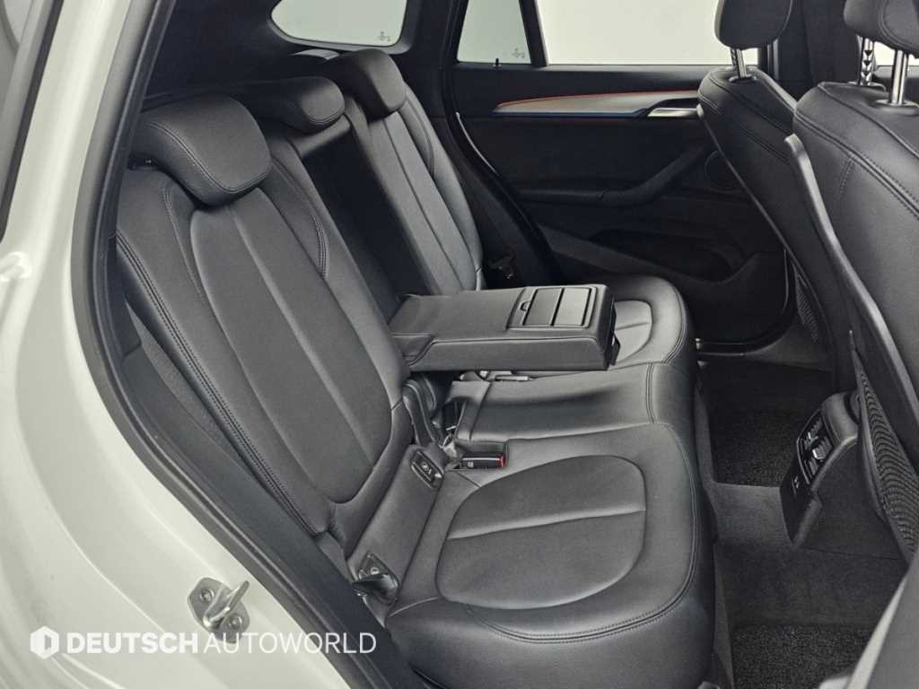 BMW X1 — photo 12