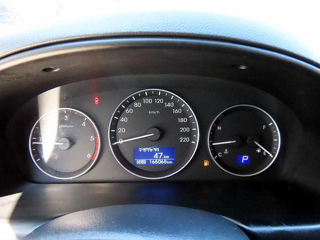 Hyundai Starex — photo 10