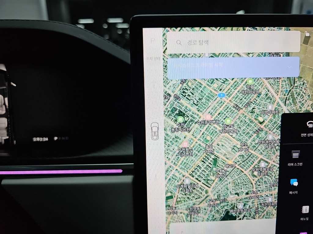 Tesla Model X — photo 08