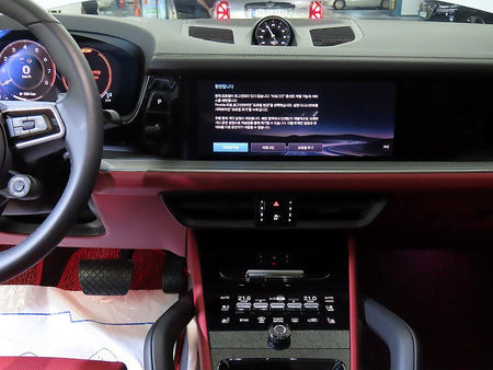 Porsche Cayenne — photo 11