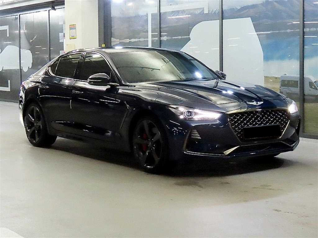 Genesis G70 — photo 01