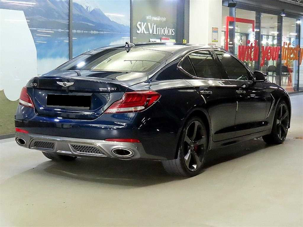 Genesis G70 — photo 04