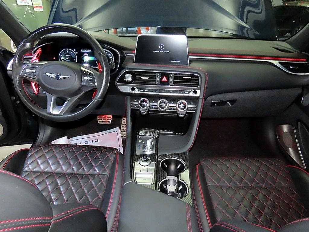 Genesis G70 — photo 10