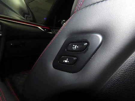 Genesis G70 — photo 16