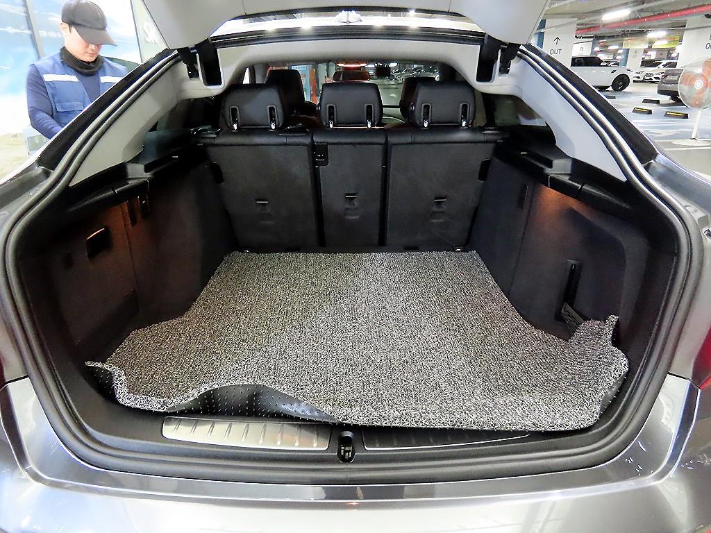 BMW Gran Turismo — photo 17