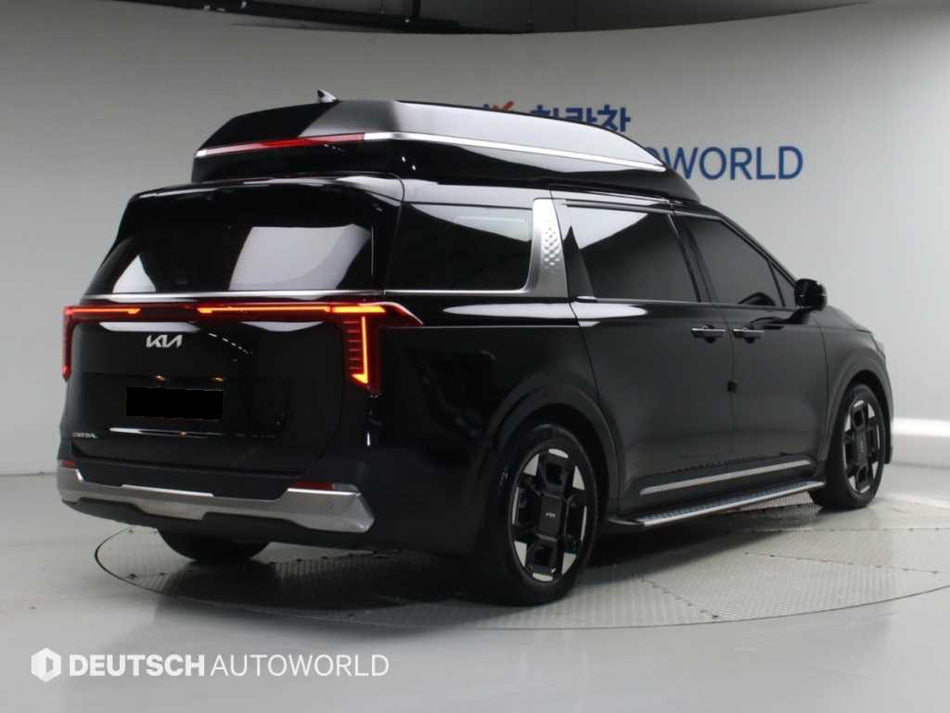Kia Carnival — photo 02