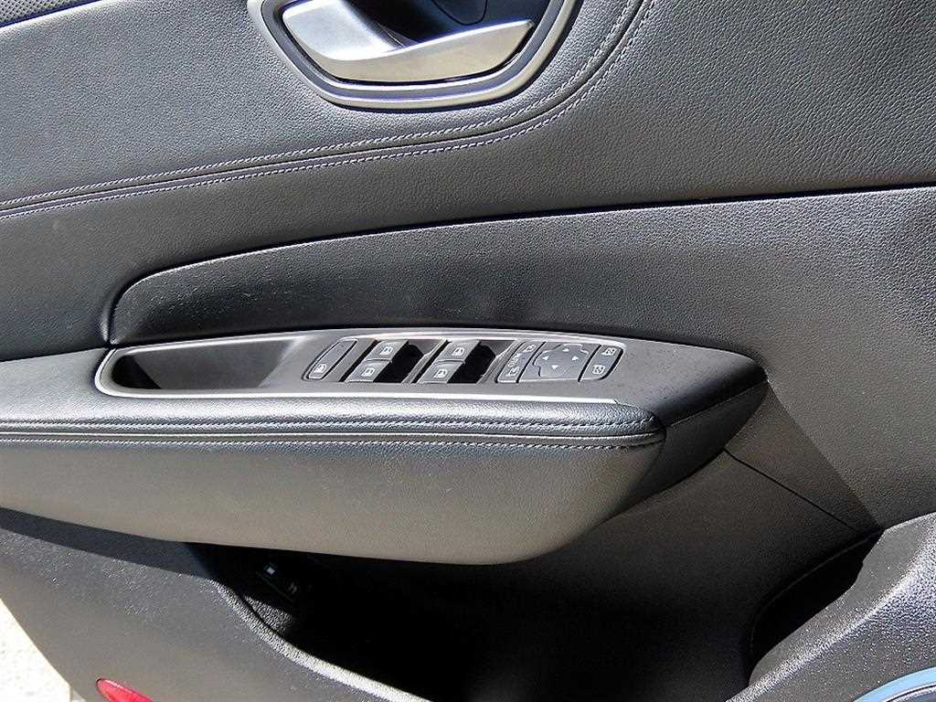 RENAULT SM6 — photo 11