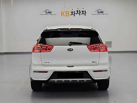 Kia Niro — photo 03