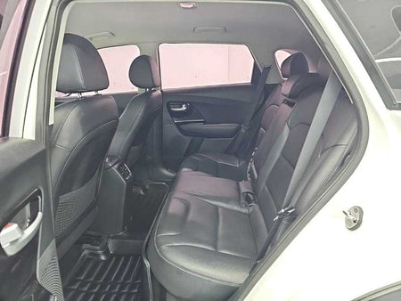 Kia Niro — photo 12