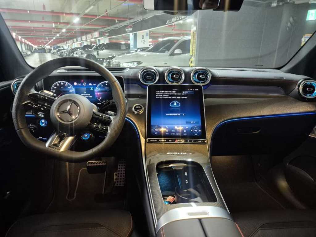 Mercedes-Benz GLC-Class — photo 09