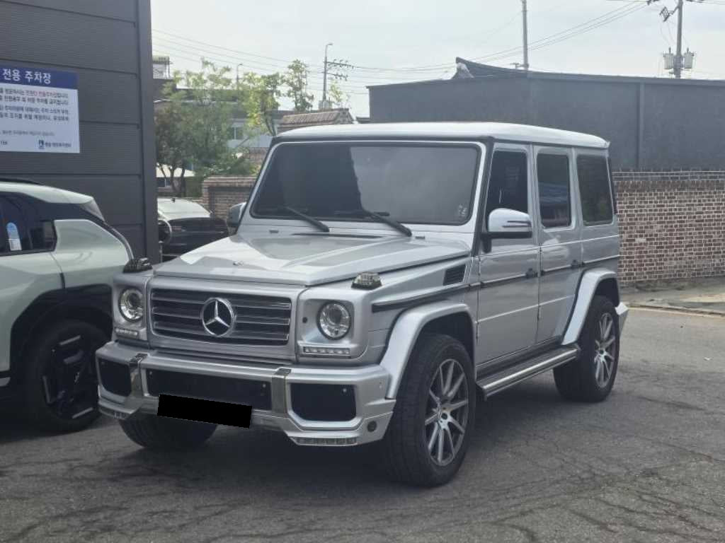 Mercedes-Benz G-Class — photo 01