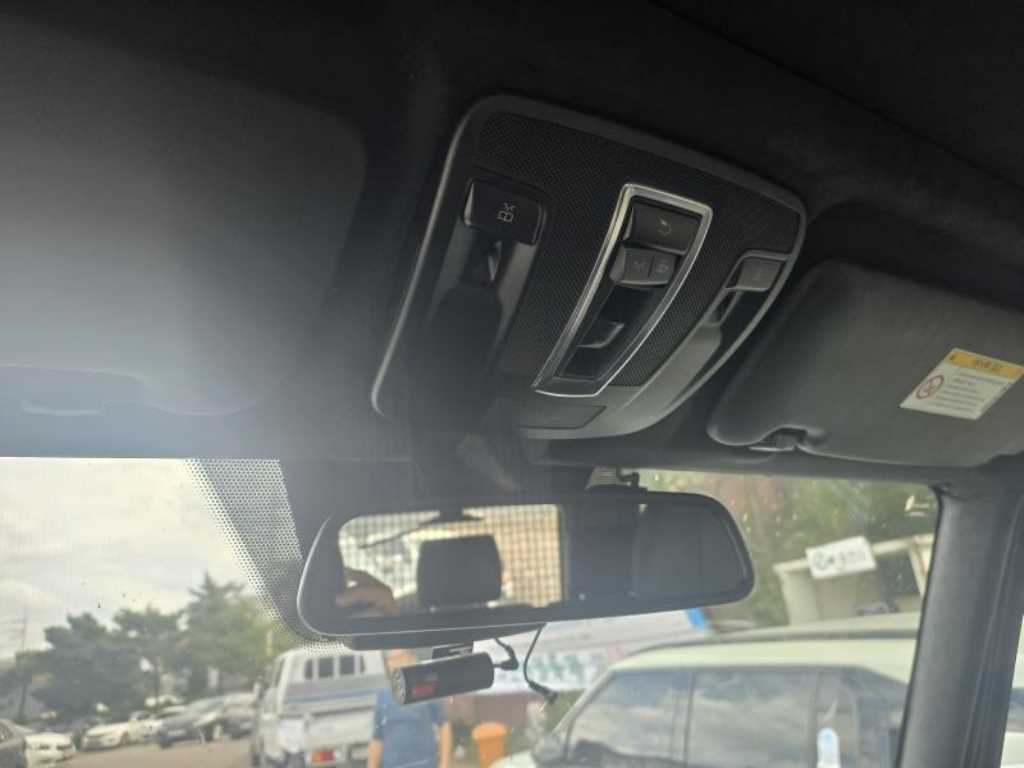 Mercedes-Benz G-Class — photo 12