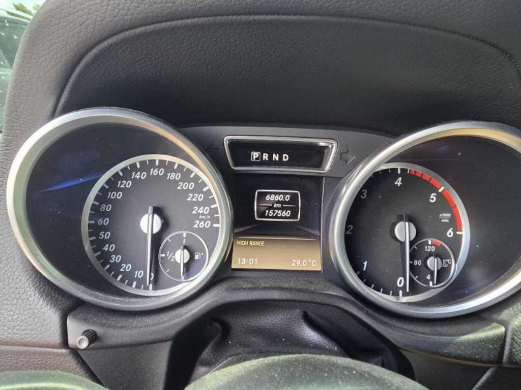 Mercedes-Benz G-Class — photo 17