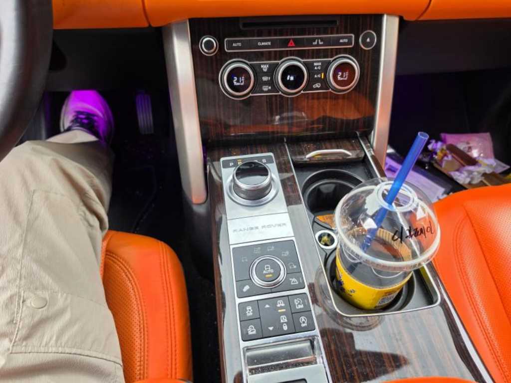 Land Rover Range Rover — photo 09