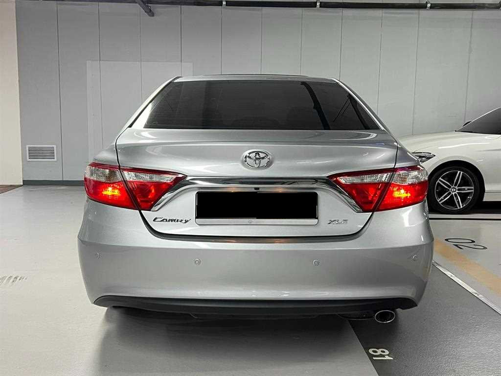 Toyota Camry — photo 03