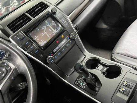 Toyota Camry — photo 13