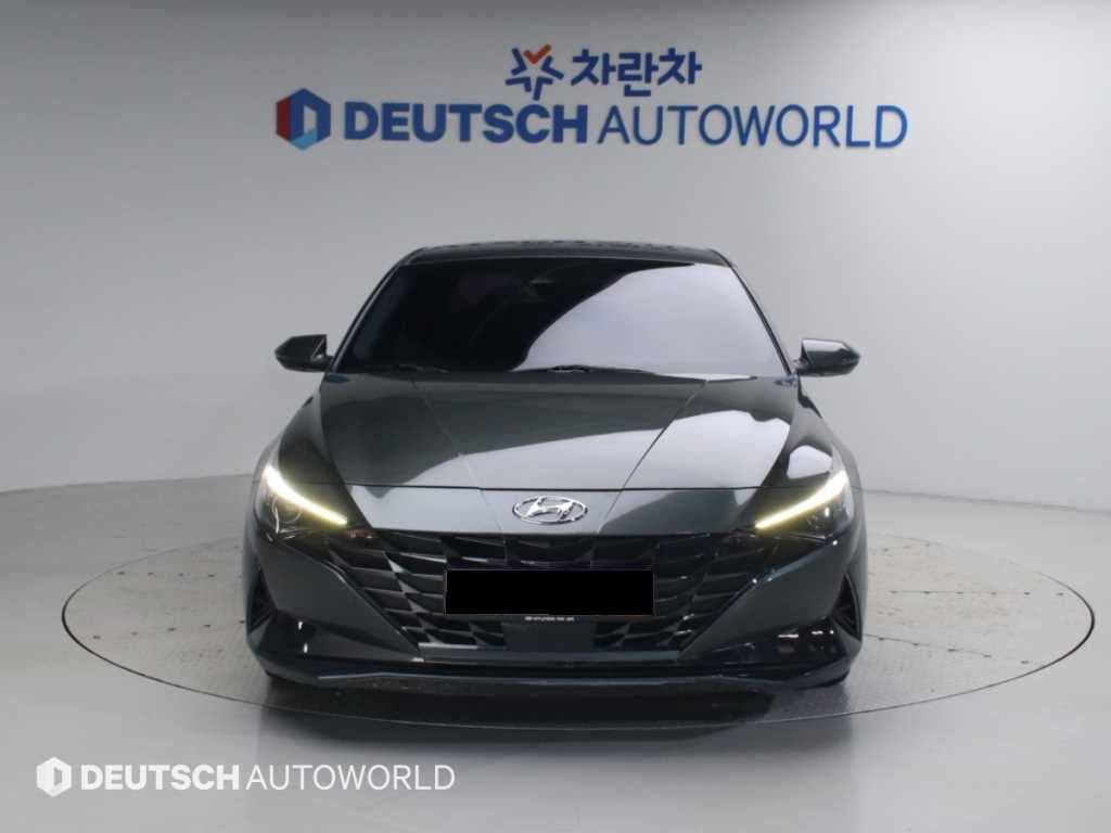 Hyundai Avante — photo 02