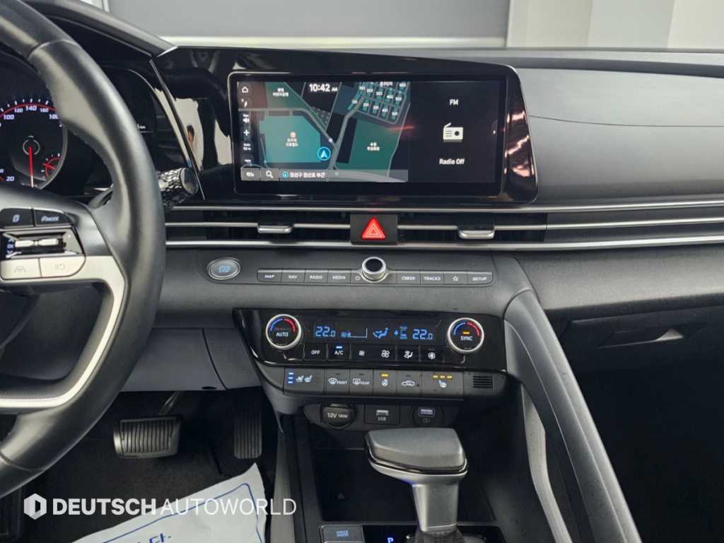 Hyundai Avante — photo 06