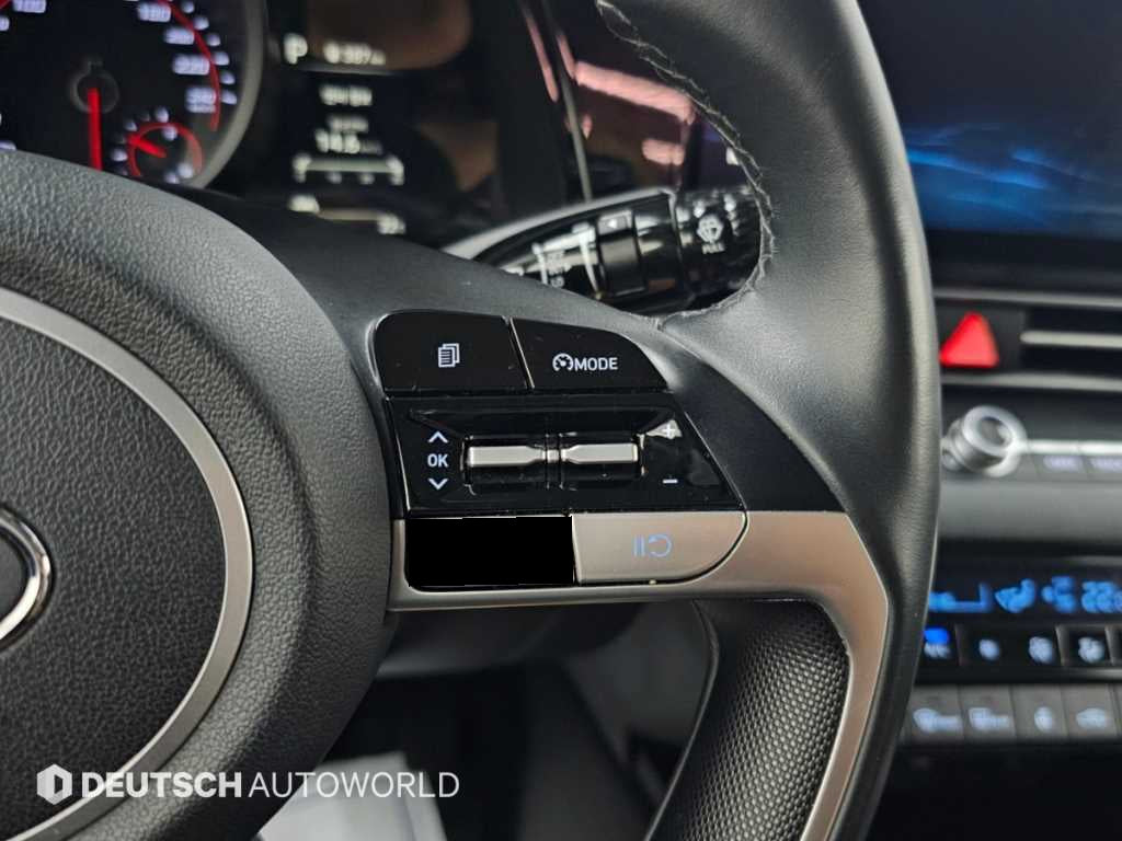 Hyundai Avante — photo 09