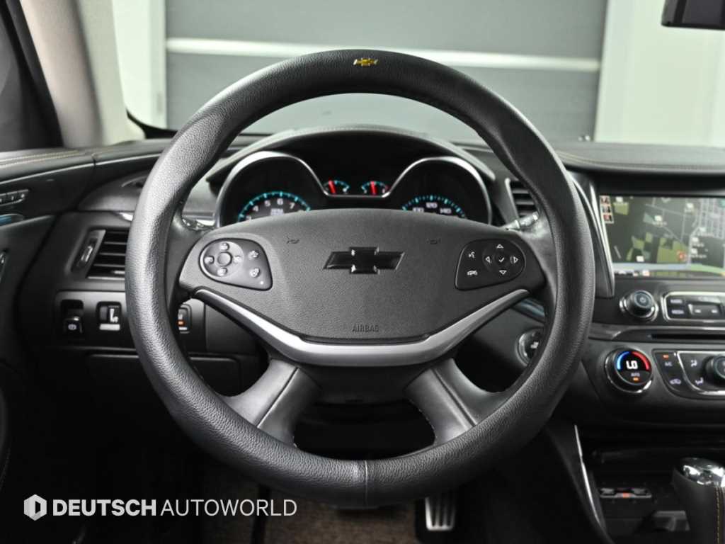 CHEVROLET Impala — photo 13
