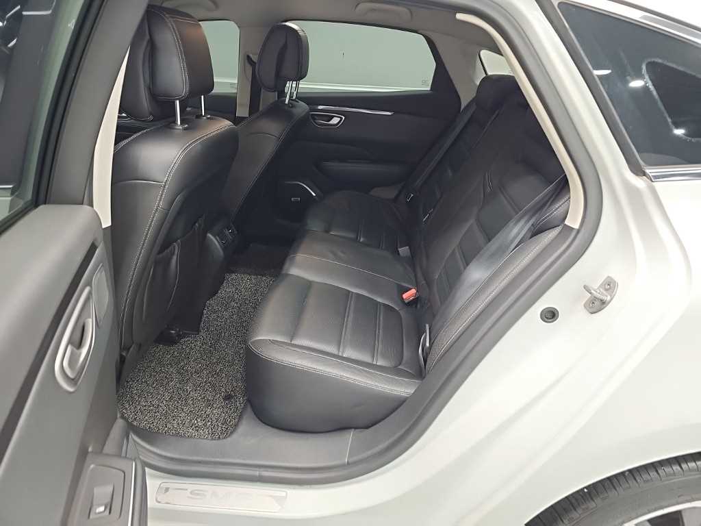 RENAULT SM6 — photo 12